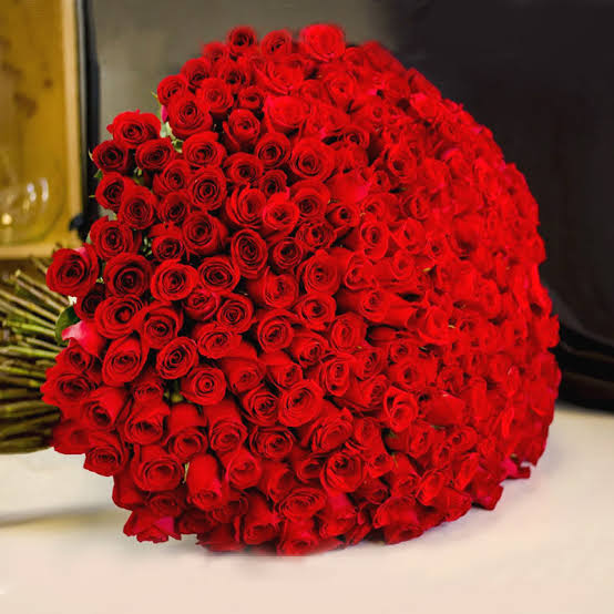 500 red roses bunch local | Giftinday | Send Gift To Pakistan | Send ...