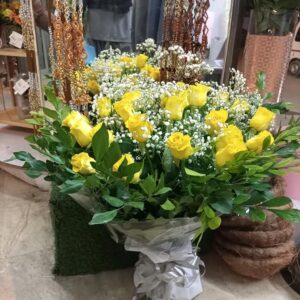 Imported flowers to karachi