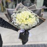 30 White Roses And Gipso Imported