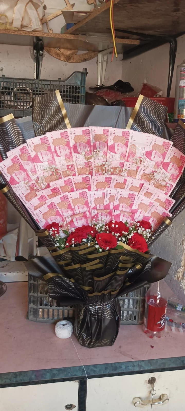 Cash Bouquet 4000 with roses Send Cash Bouquet 4000 with roses