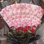 Cash Bouquet 4000 with roses