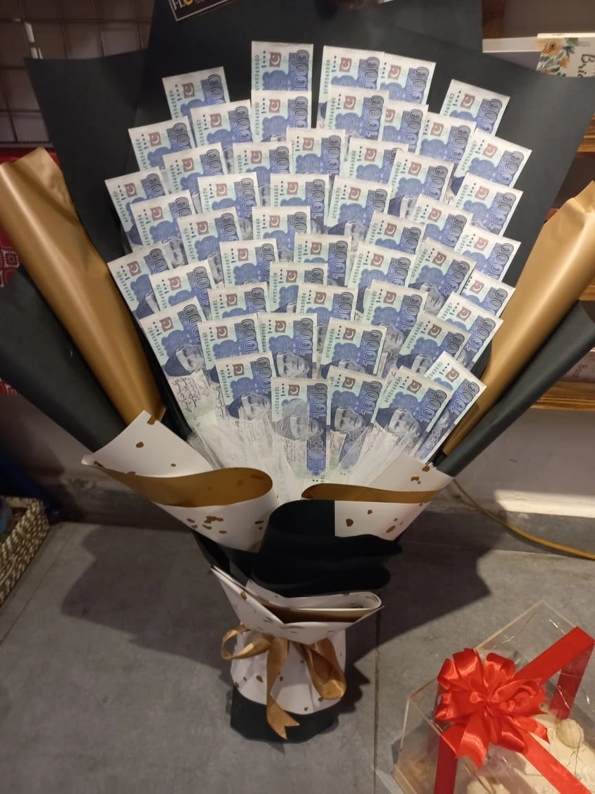 Money Bouquet With imported Packing 50 Thosuand Send Money Bouquet With imported Packing 50 Thosuand