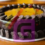 Oreo Cake By Moven Pick