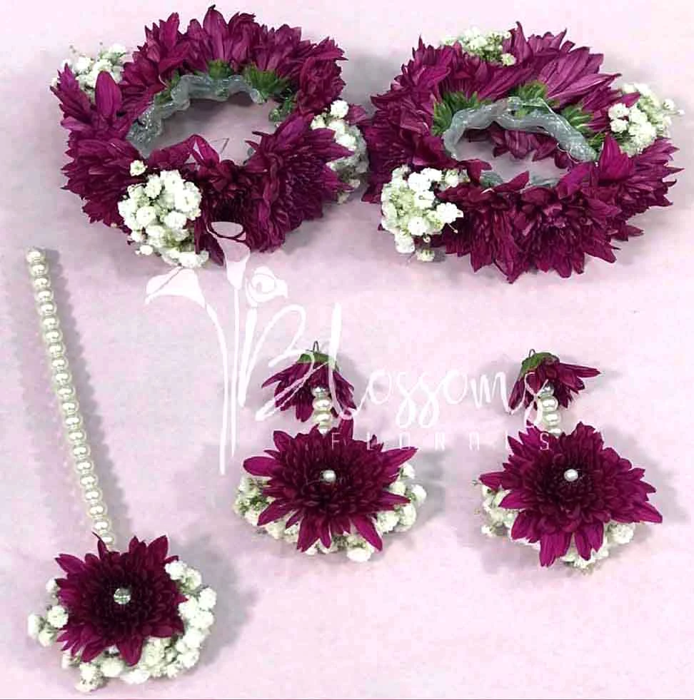 Send Purple Flower Jewelry Set