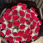 Cash Bouquet with Roses round