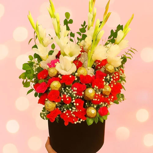 ROSES & ROCHER Gift SEND ROSES & ROCHER Gift