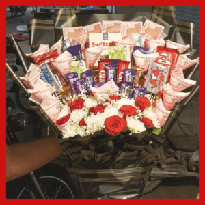 Cash Bouquet with Chocolate