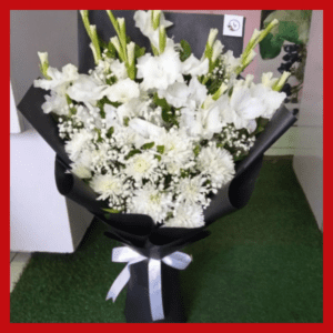 White Daisy With White Glads