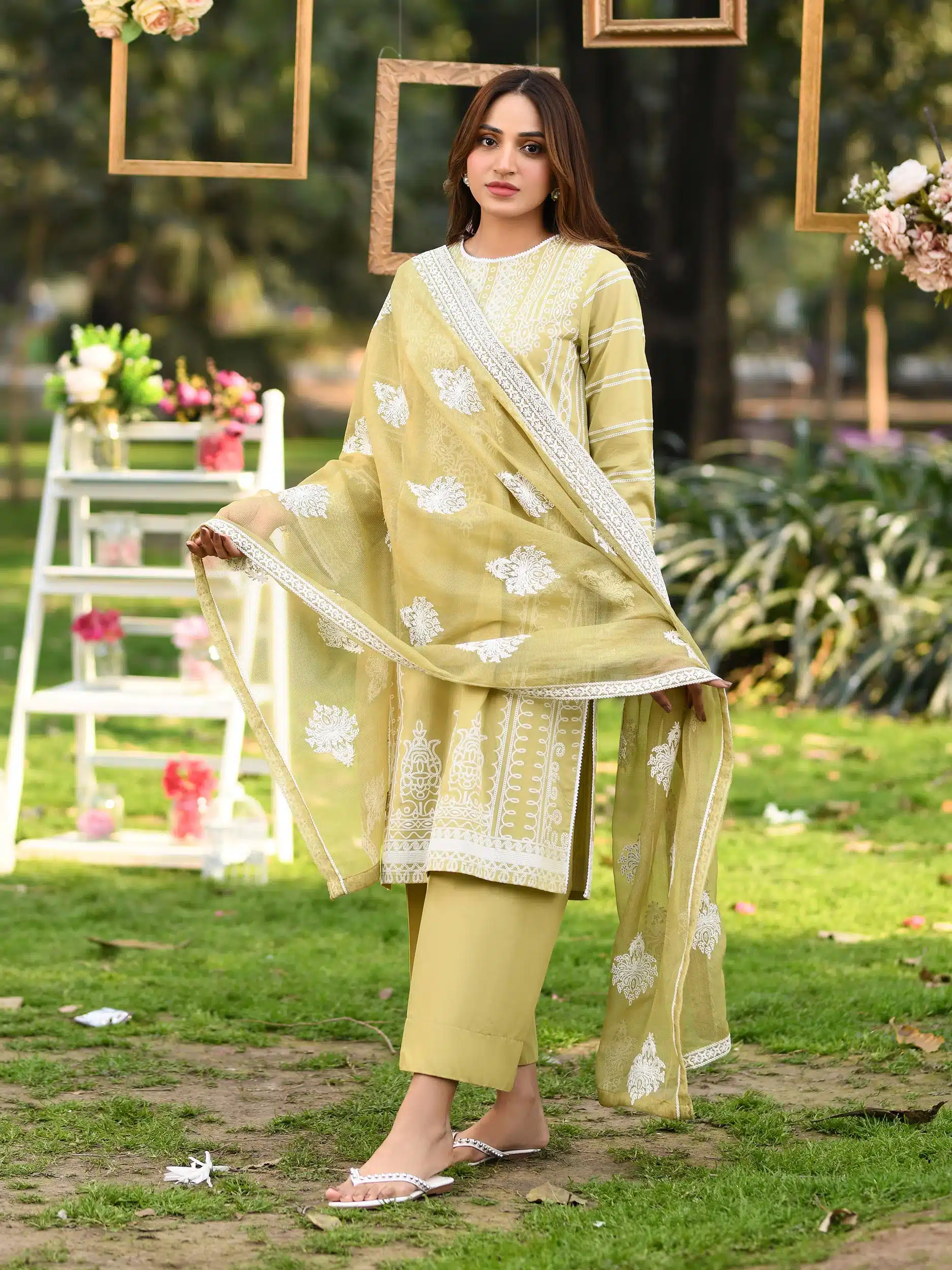3 Piece Lawn Suit-Embroidered (Unstitched) Send 3 Piece Lawn Suit-Embroidered (Unstitched)