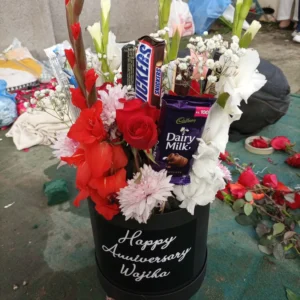 Send Happy Anniversary Box