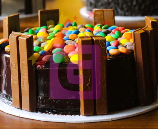 Kitkat Cake By Moven Pick Send Kitkat Cake By Moven Pick